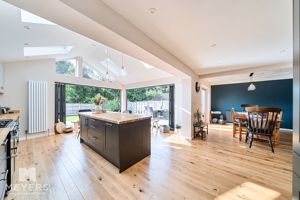 Photo 6- click for photo gallery